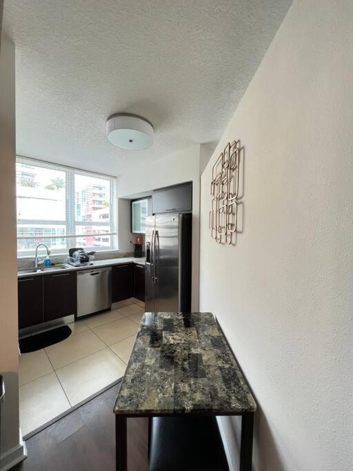 Luxury Apt 3 Mins To Dt Tampa -Pool-Gym-Balcony Bagian luar foto